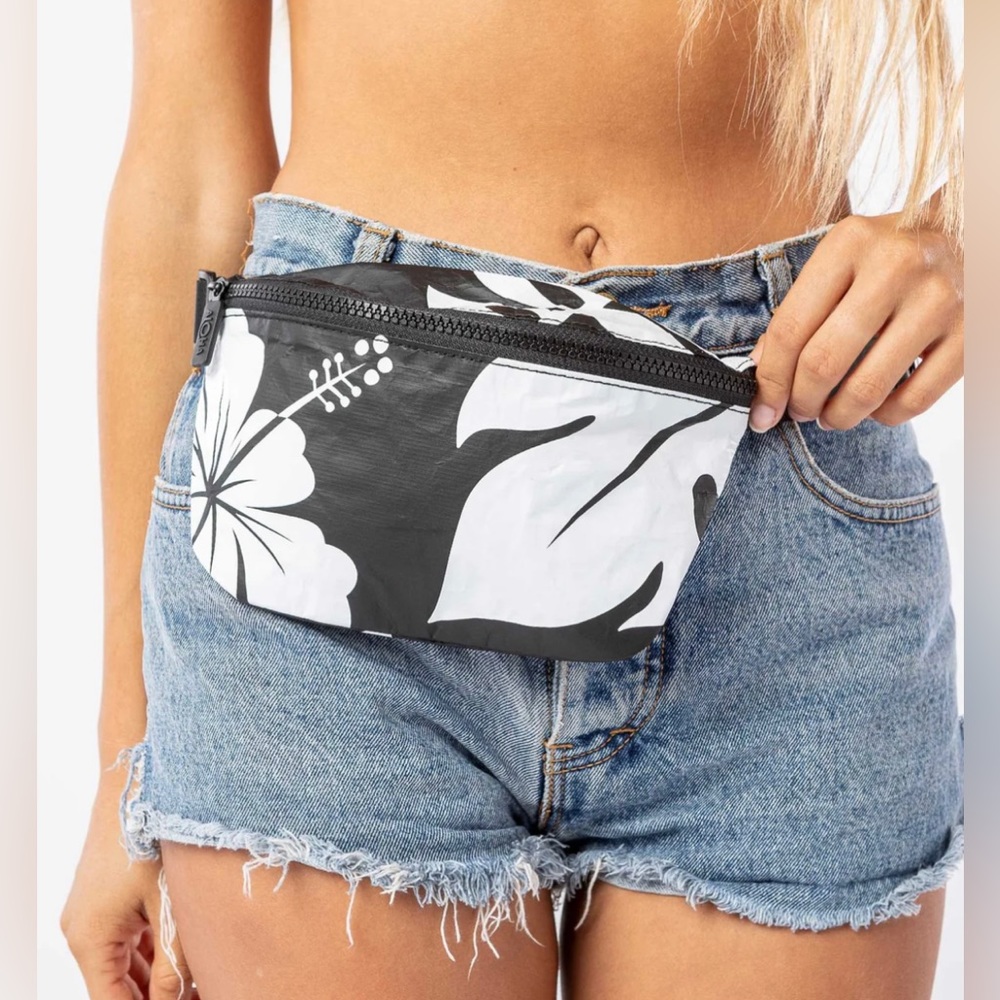 Waist bag